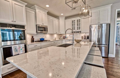 Lewes House | Coastal Club * 5 BR w 2.5 Bath Beach House