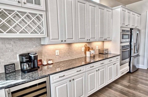 Lewes House | Coastal Club * 6 BR Luxury Rental house
