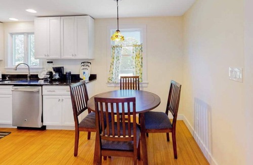 West Harwich House | Coastal cottage close to beaches and town - private yard, W/D, & new renovations