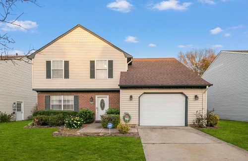 Fentress House | Coastal COZY 4BR Home Central to VB Attractions! - 30 Night Min.