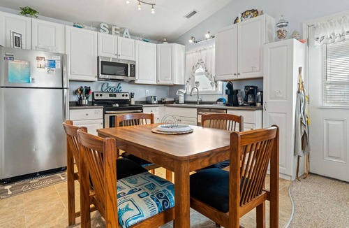 Colington Harbour House | Coastal Dream 2 Bedroom Home at Colington Harbour