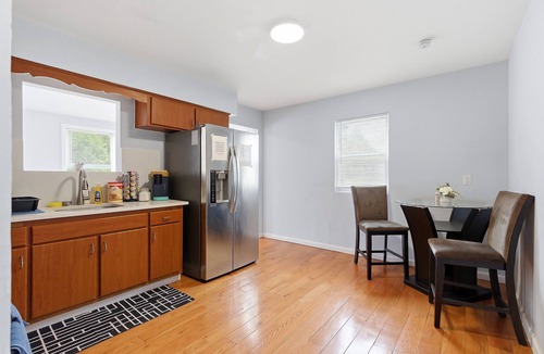 Leonardo House | Coastal Getaway Near Leonardo Beach & Ferry