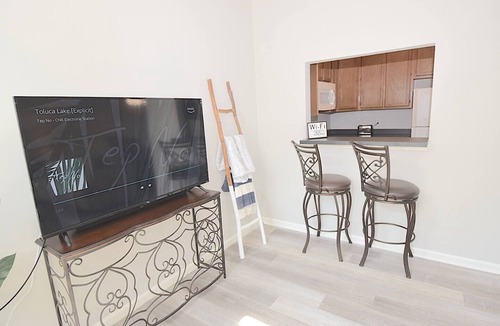 Virginia Beach Villa | ♥️Coastal Getaway♥️~Large Clean-n-Cozy 3Bdrm Home