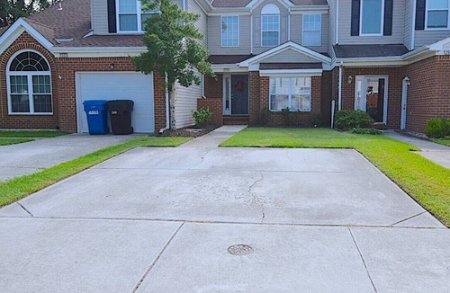 Virginia Beach Villa | ♥️Coastal Getaway♥️~Large Clean-n-Cozy 3Bdrm Home