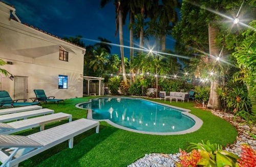 Downtown Hollywood House | Coastal Heritage Vizcaya Mansion Beach 4 Mins
