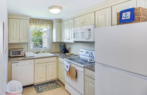Newport East House | Coastal Home: 1 Mi to Beach, 2 Mi to Dtwn Newport!