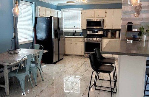 Willoughby Spit House | Coastal home w/pool, hot tub & fire pit