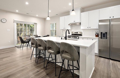 Bayside House | Coastal Marsh-Beautiful 5 Bedroom Home in America's Coolest Small Town!