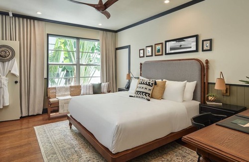 South Pointe House | Coastal Paradise Awaits! Pool Onsite, Pet-Friendly, Steps to South Pointe Park Beach!