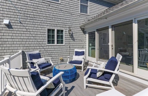 West Chatham House | Coastal Retreat Minutes from Hardings Beach!