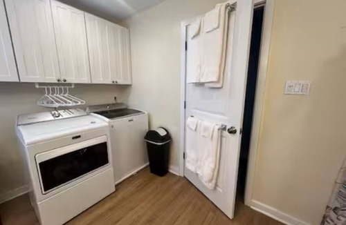Wildwood Crest House | Coastal Retreat in Heart of the Crest, Pool, Sleeps up to 12, plus up to 2 dogs