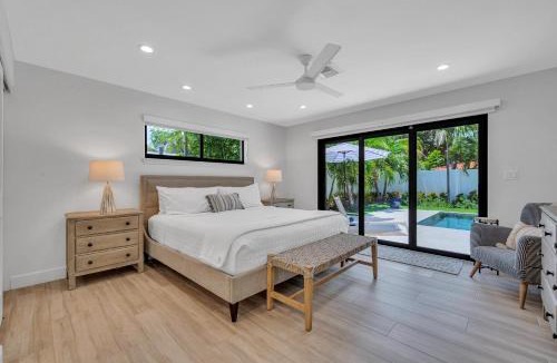Harbour Inlet House | Coastal Style Haven Walk To Beach Heated Pool Tranquility Manatee Ranch Key RESlDENCES
