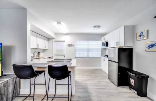 Coral Ridge Apartment | Coastal unit .5 miles to Beach!