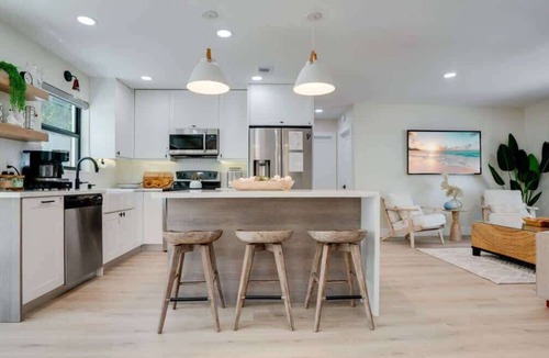 Deerfield Beach House | Coco Loco Oasis w/Saline Pool Near Deerfield Beach