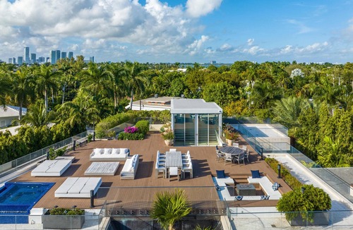Venetian Islands Villa | Coconut Grove Ultra-Luxury Resort-Style Mansion