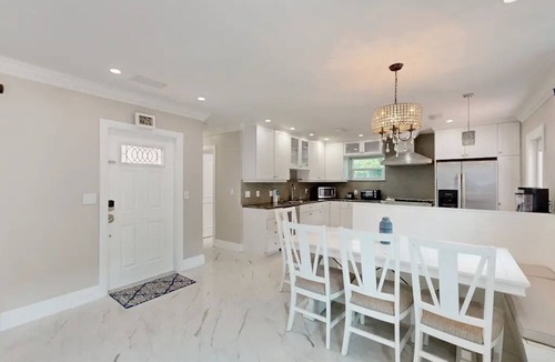 Bel Air House | Coconut Oasis Across from the Beach - Luxury 3-bedroom Chef's Kitchen & Privacy.
