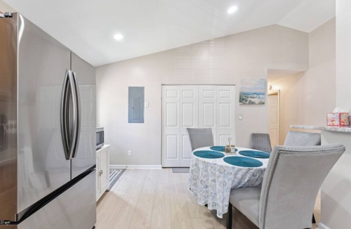 Colonial Beach House | Colonial Beach Living and Loving!WiFi, streamTV,2 Full Baths. Clean & New!