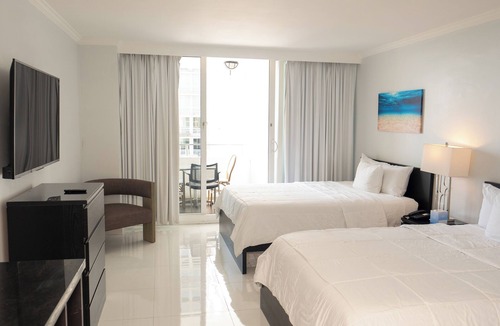 Galt Mile Resort | Come Create Memories w/Fun-filled Adventures at this Paradise! Outdoor Pool!