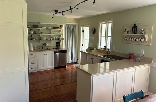 Denton Cottage | Come stay at Lyford Landing Farm.Relax while being embraced by farm fields.