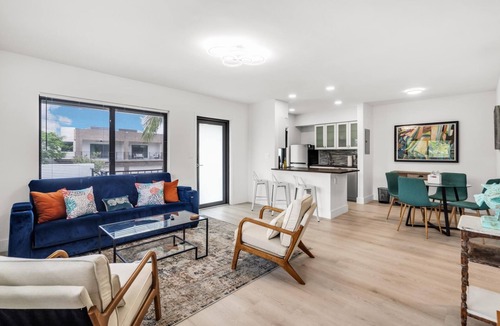 Croissant Park Condo | Comfort and Convenience 2/1 Rent