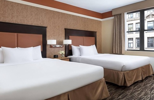 Koreatown Hotel | Comfort and Convenience! Pet-friendly Property, Minutes to Statue of Liberty