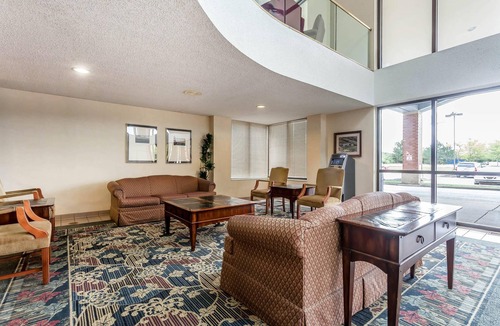 Middleburg Heights Hotel | Comfort Inn Cleveland Airport