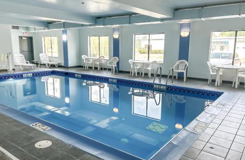 Cambridge Hotel | Comfort Inn & Suites Cambridge