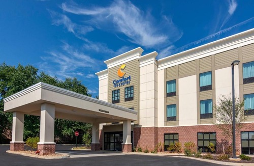 Rio Hotel | Comfort Inn & Suites Charlottesville Hollymead Town Center
