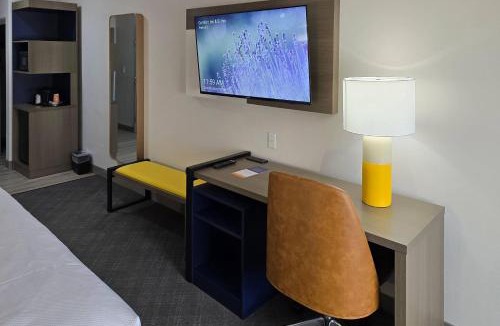 Prince George Hotel | Comfort Inn & Suites Prince George - Fort Lee