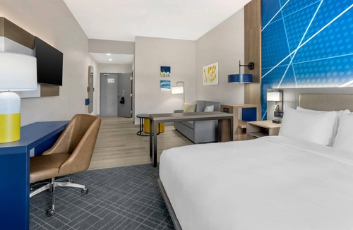 Central Valley Hotel | Comfort Suites Central Valley - Woodbury