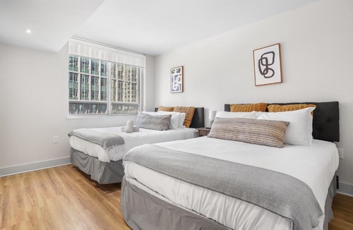 Crystal City Apartment | Comfortable Apartment with Top Amenities