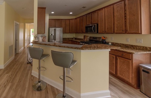Fredericksburg House | Comfortable & Elegant Getaway Near MWH