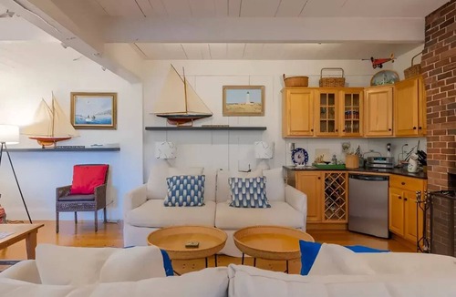 Madaket House | Comfortable home in Madaket