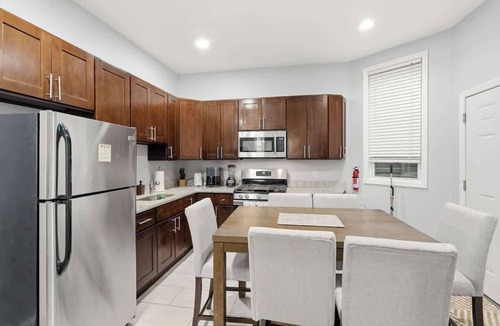 McGinley Square Apartment | Comfy 3BR MetLife Home| Parking |NYC & PATH Nearby
