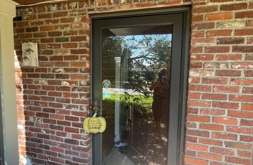 Andover House | Comfy & Convenient Suite Sleeps 1 to 5 Near Boston