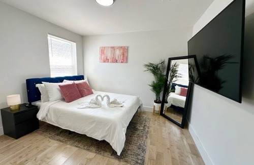 Harrison Apartment | Comfy NJ 2BR Close to Airport, Dream Mall and NYC