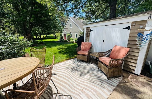 Brewster Condo | Completely remodeled Billington townhouse with delightful decor offering two large upstairs bedrooms
