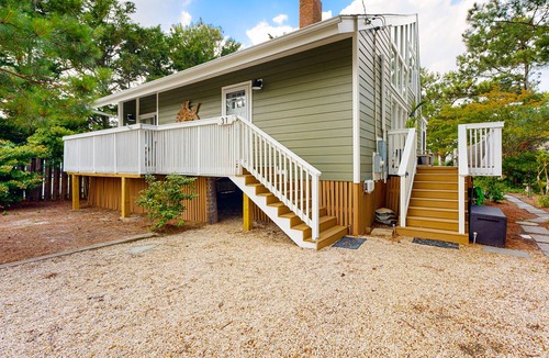 Bethany Beach House | Completely renovated home just steps from beach with charming interior & deck