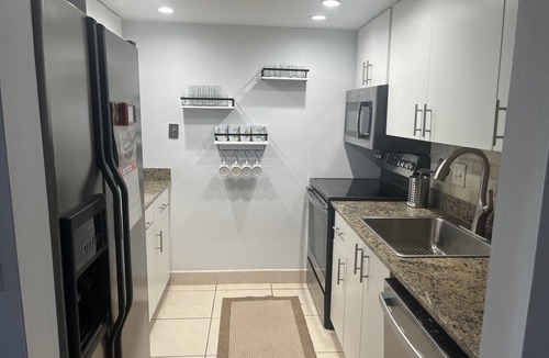 Delray Beach Condo | Condo in perfect Delray Beach with AC and fitness room