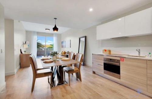 Hollywood Apartment | Condo Resort - Best Stay - Balcony - Rooftop pool - Gym