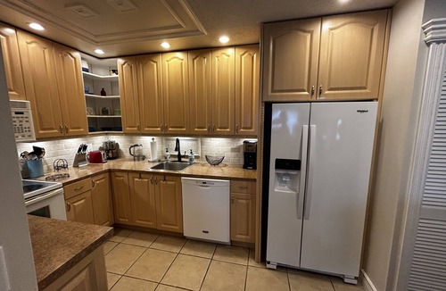 Harbor Village Condo | Condo with pool, walking distance to beach, groceries and several restaurants