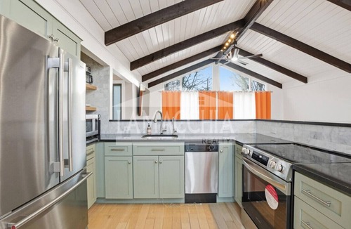 East Falmouth House | Contemporary 4-bedroom ranch style home with AC in charming Falmouth, Cape Cod