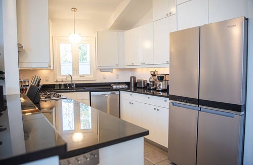 East Falmouth House | Contemporary coastal retreat nearby Falmouth beaches! w/spacious living area