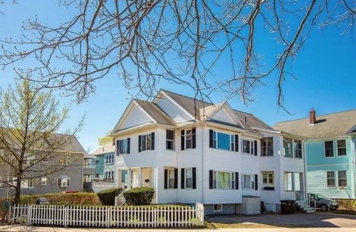 Somerville Apartment | Convenient 2-bedroom apartment with water views by Assembly Row in Somerville