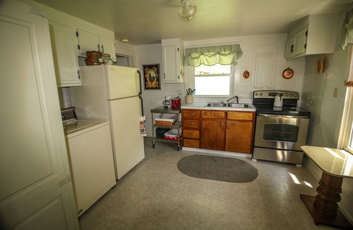 Crumpler Cabin | Cool Mountain Days Are Calling - 3BR/1BA w/River Access & WiFi