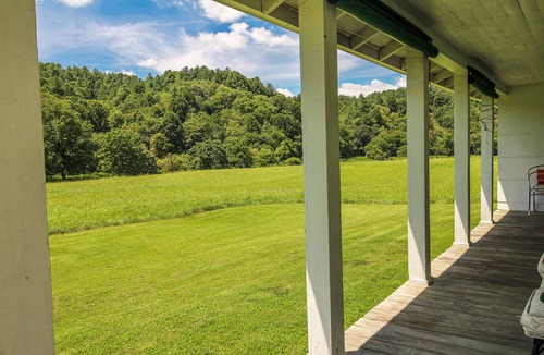 Crumpler Cabin | Cool Mountain Days Are Calling - 3BR/1BA w/River Access & WiFi