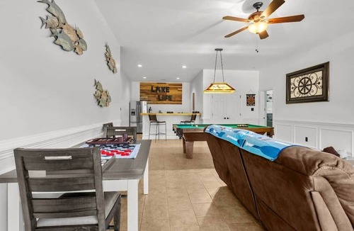 Bracey House | Copper Cove