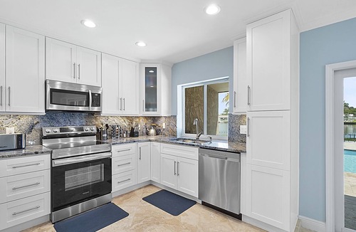 Central Corals House | Coral Lake Hidden Oasis w/Heated Pool A+ Location