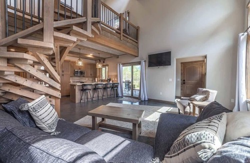 Coram Condo | Coram Condo 2BR/2BA BBQ Hot Tub Near Glacier Park