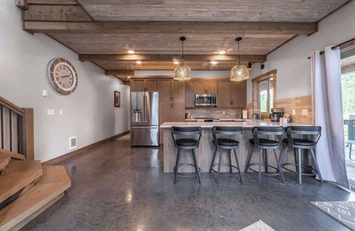Coram Condo | Coram Ridge Condo 2BD/2BA Hot Tub 7 Mi to GNP